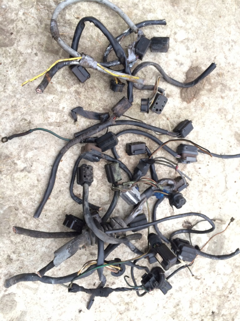 Колодка штекер электрическая mercedes w115 w123 w116 Недорого