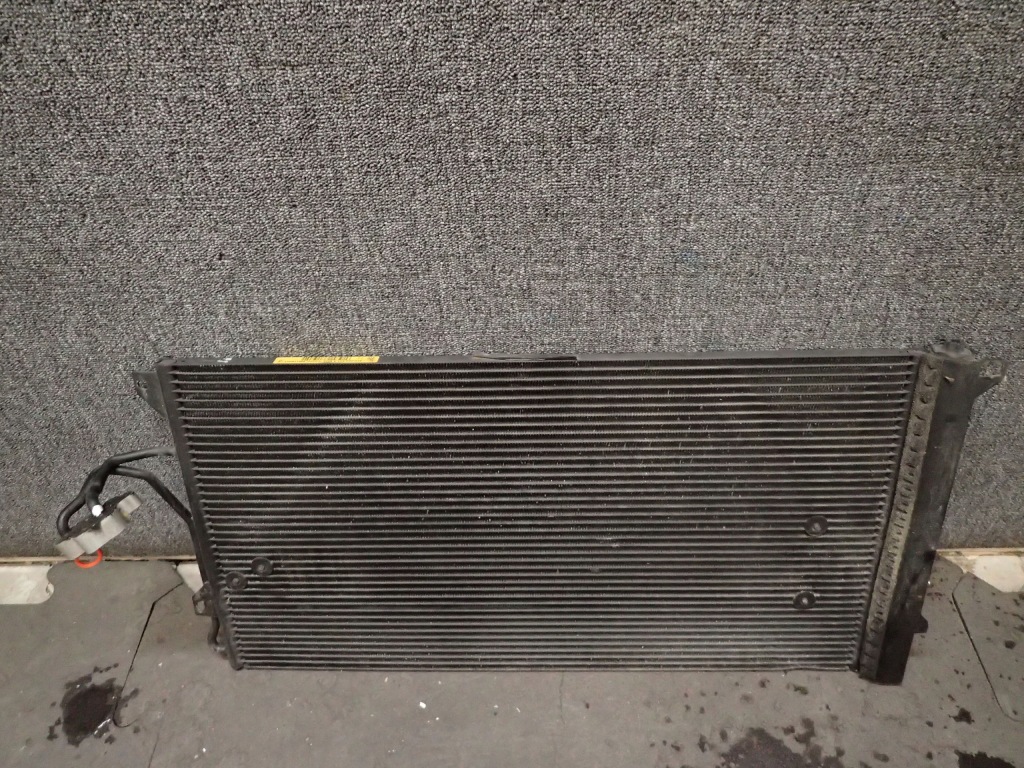 фото №1, Радіатор кондиціонера кондиціонер audi q7 4l0260401a