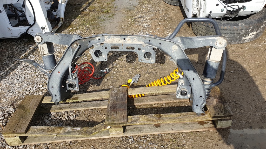 фото №1, Actros mp4 arocs основа кронштейн балка підвіска підвіска кабіни задня