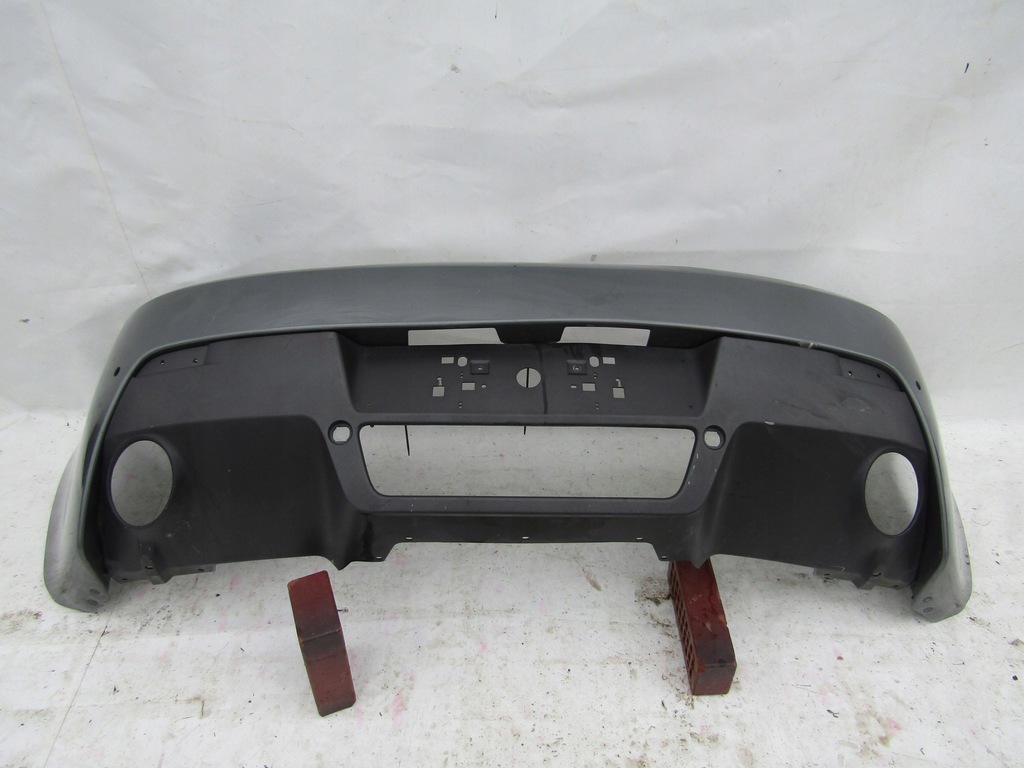 фото №9, Бампер aston martin vantage v12 задня pdc