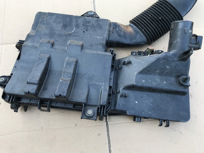 фото №5, Корпус фільтра повітря mazda2 2 1.4 08-11r