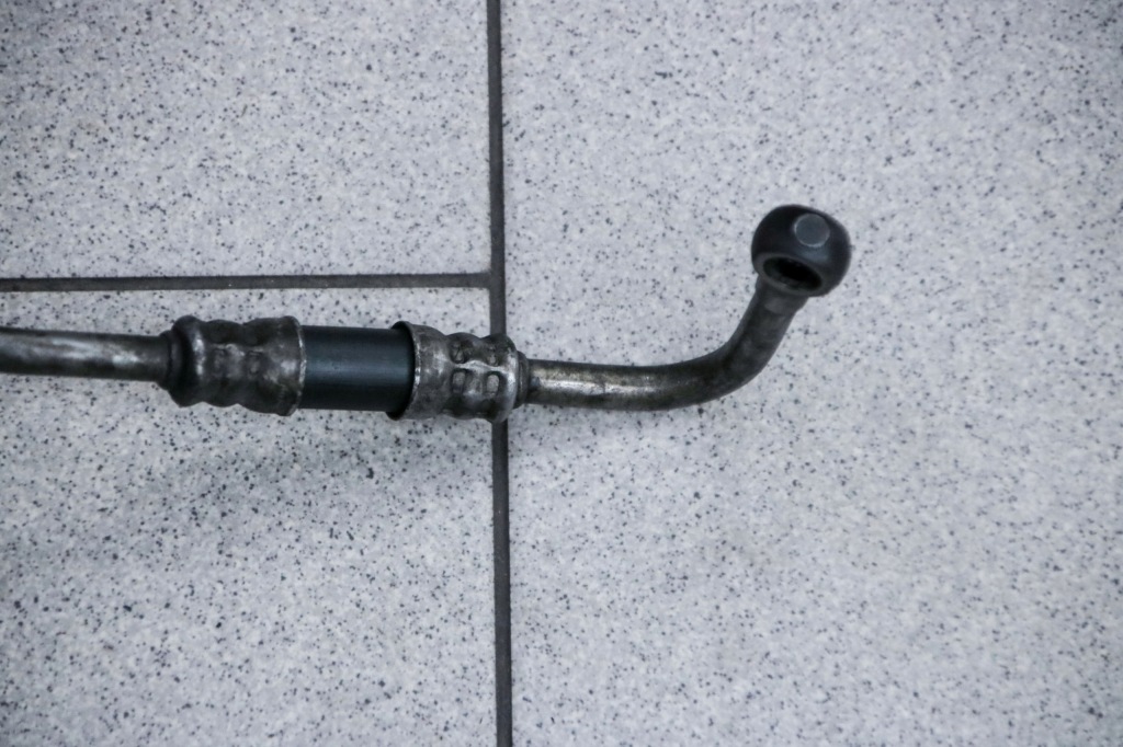 фото №3, Bmw x6 wąż шланг труба масляна оливи