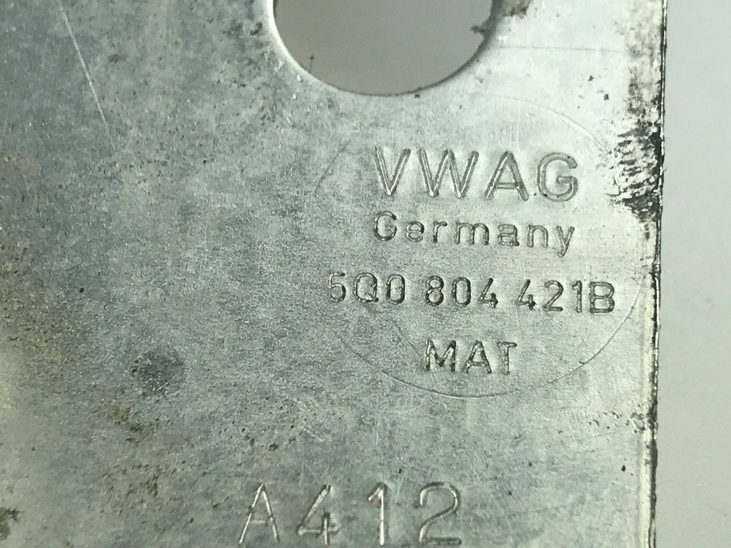 фото №4, Audi a3 8v кронштейн туннель поперечина 5q0904421b