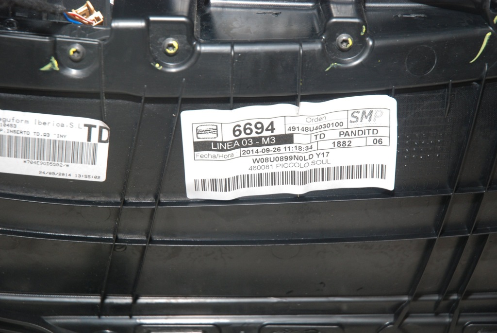 фото №2, Audi q3 оббивка обшивка двері правий задня