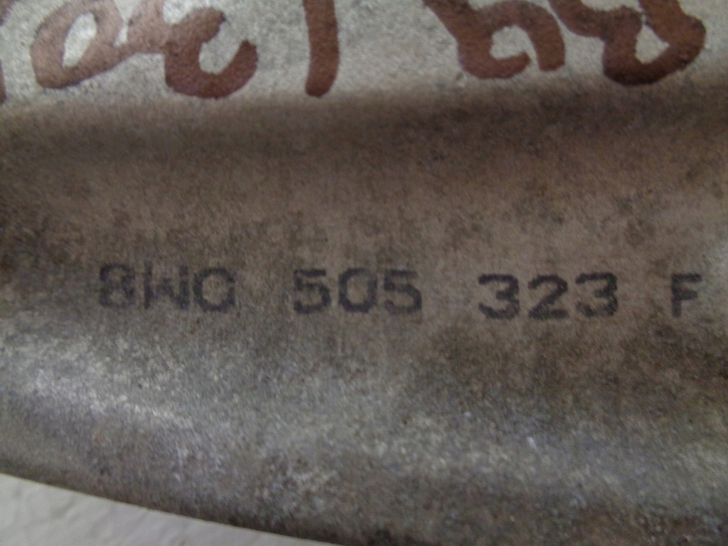 Audi a4 b9 a5 8w рычаг левый правый задний  8w0505324f Оригинал