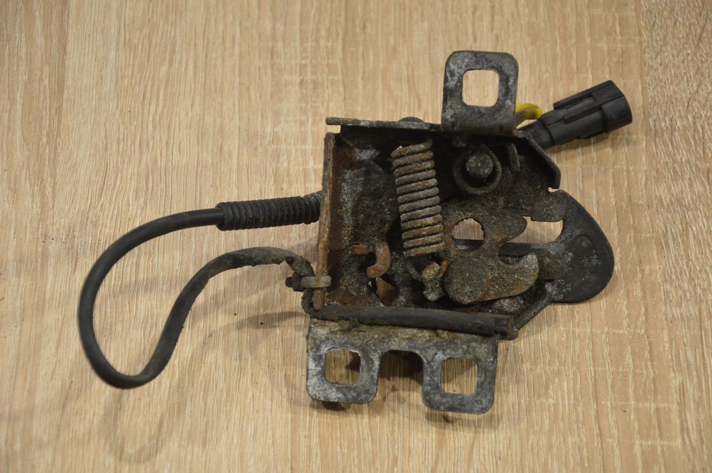 фото №1, Замок капот alfa romeo giulietta