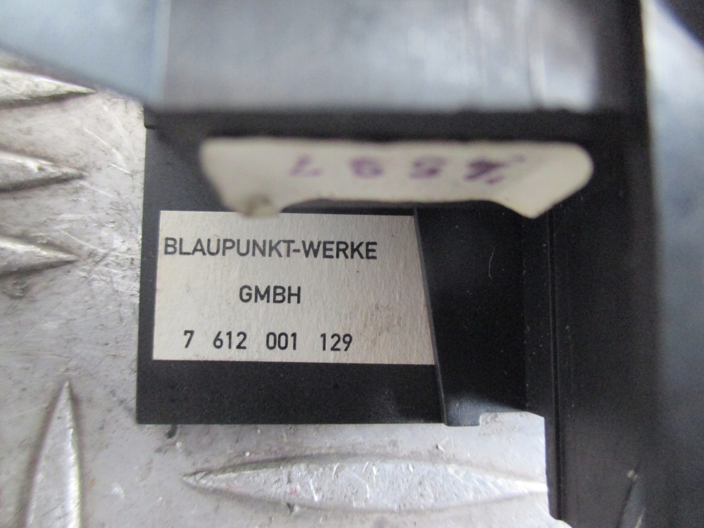 фото №5, Панель навигации audi a8 94-99r 4d0919885