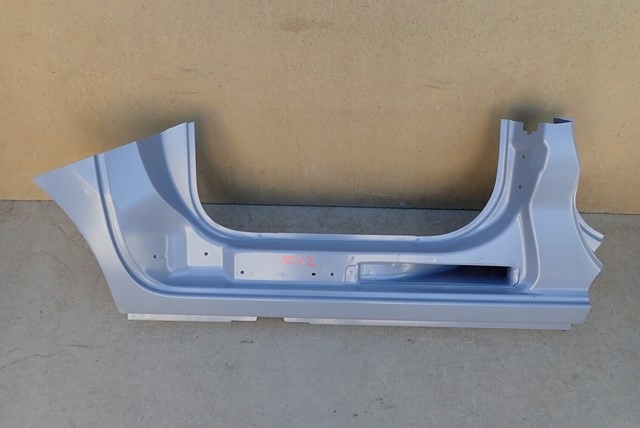 фото №1, Порог правый блок двигателя обшивка dacia dokker