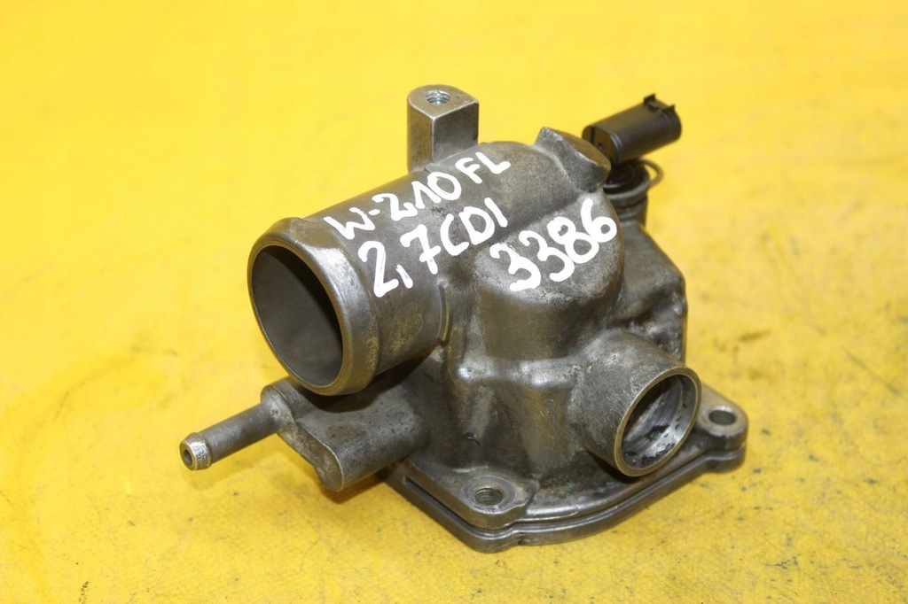 фото №1, Корпус термостата mercedes w210 2.7 cdi