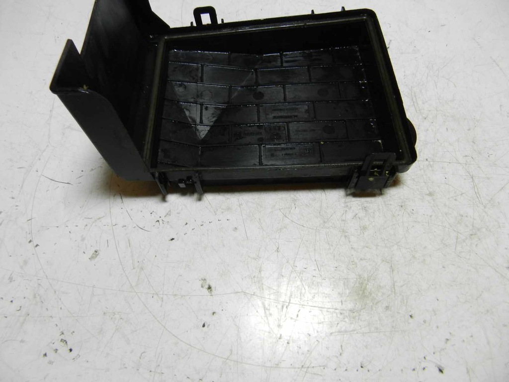 фото №6, Кришка коробка запобіжників 1k0937132d vw audi