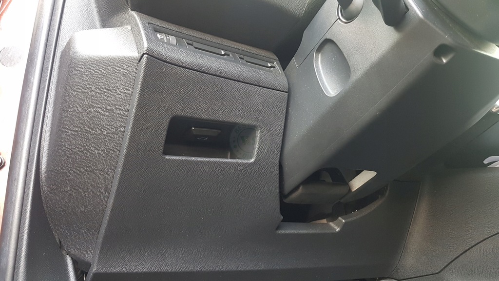 фото №8, V&s електрична кришка багажника багажника peugeot 3008 2016