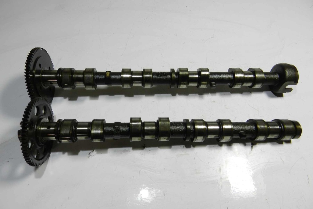 фото №1, Вал розподільного валу комплект avensis rav4 2.2 d4d 2ad-ft