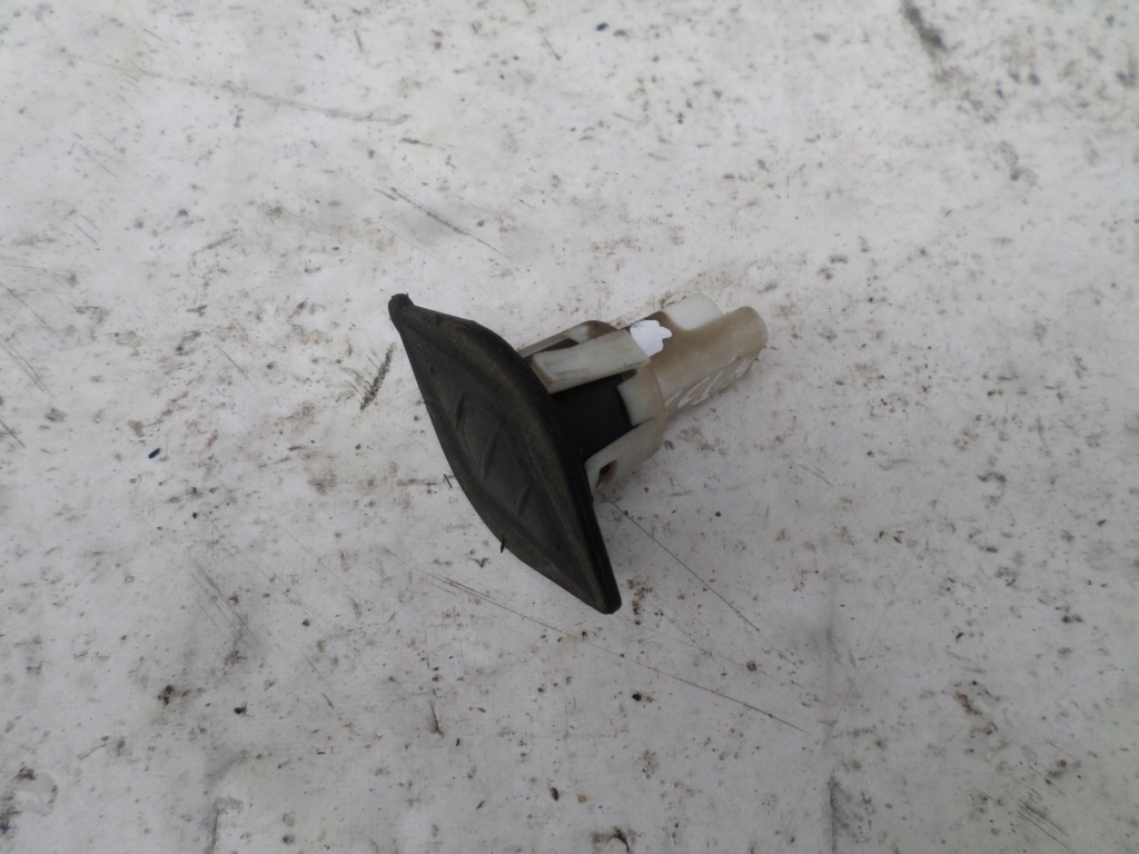 фото №1, Ручка кнопка крышки задняя scenic ii 8200110098