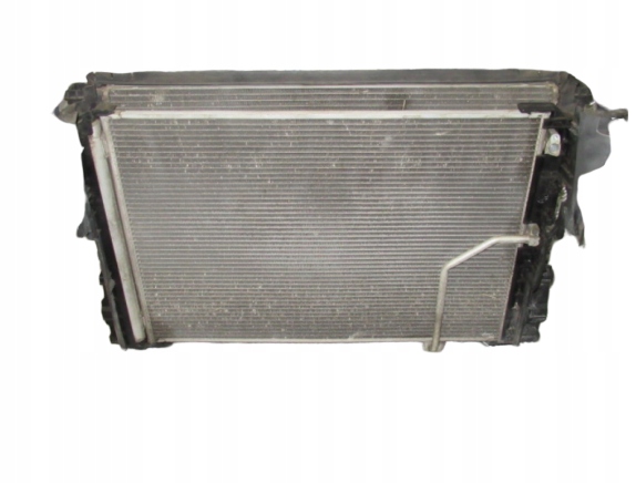 фото №1, Mercedes w204 радиатор радиатор 3.0cdi комплект