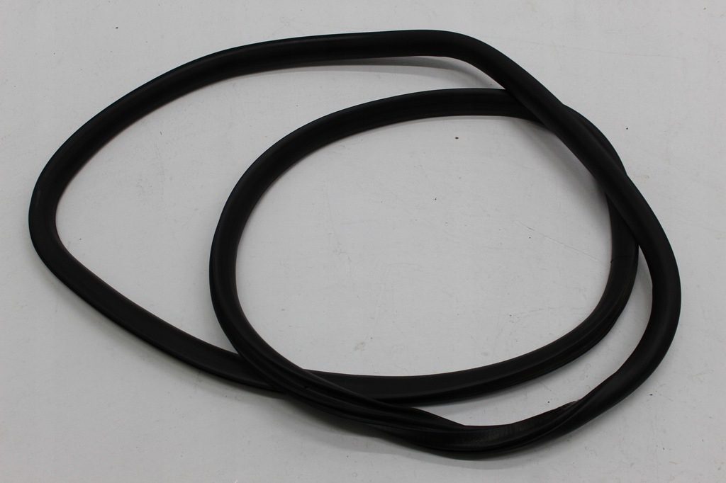 фото №1, Seat leon 5f прокладка двері задня l/p 5f9867367