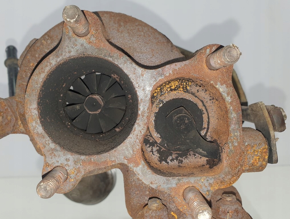 фото №2, Турбонагнітач турбіна volvo v40 2.0 d 7700106664