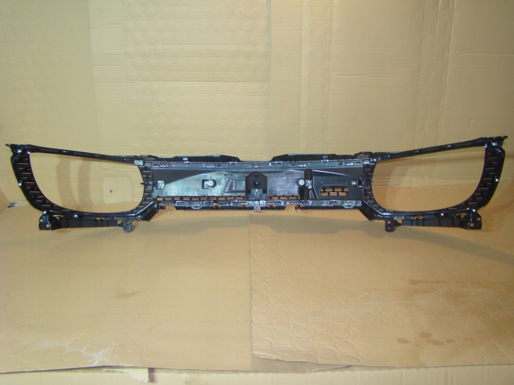 фото №4, Suzuki ignis 17r^. решётка радиатора решётка радиатора idealny хром