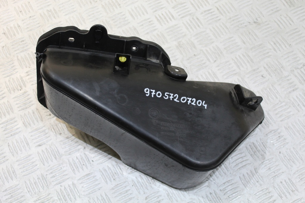 фото №1, Повітрозабірник повітря panamera 970 lift 2014 97057207204