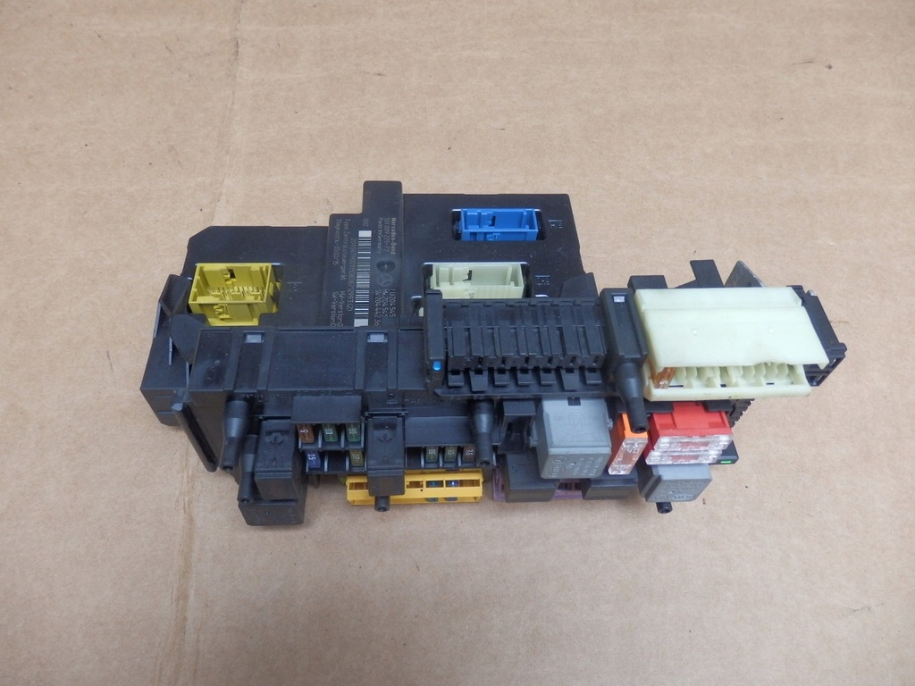 фото №1, Mercedes glk 320cdi модуль sam 2045459001