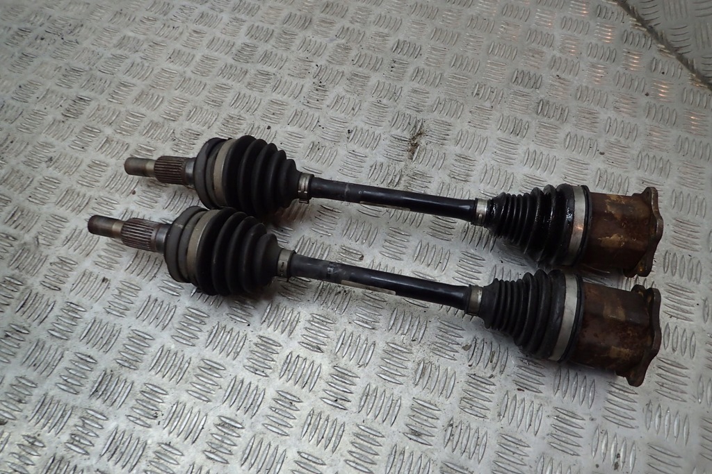 фото №1, Porsche panamera 970 приводной вал półośka 97034903804