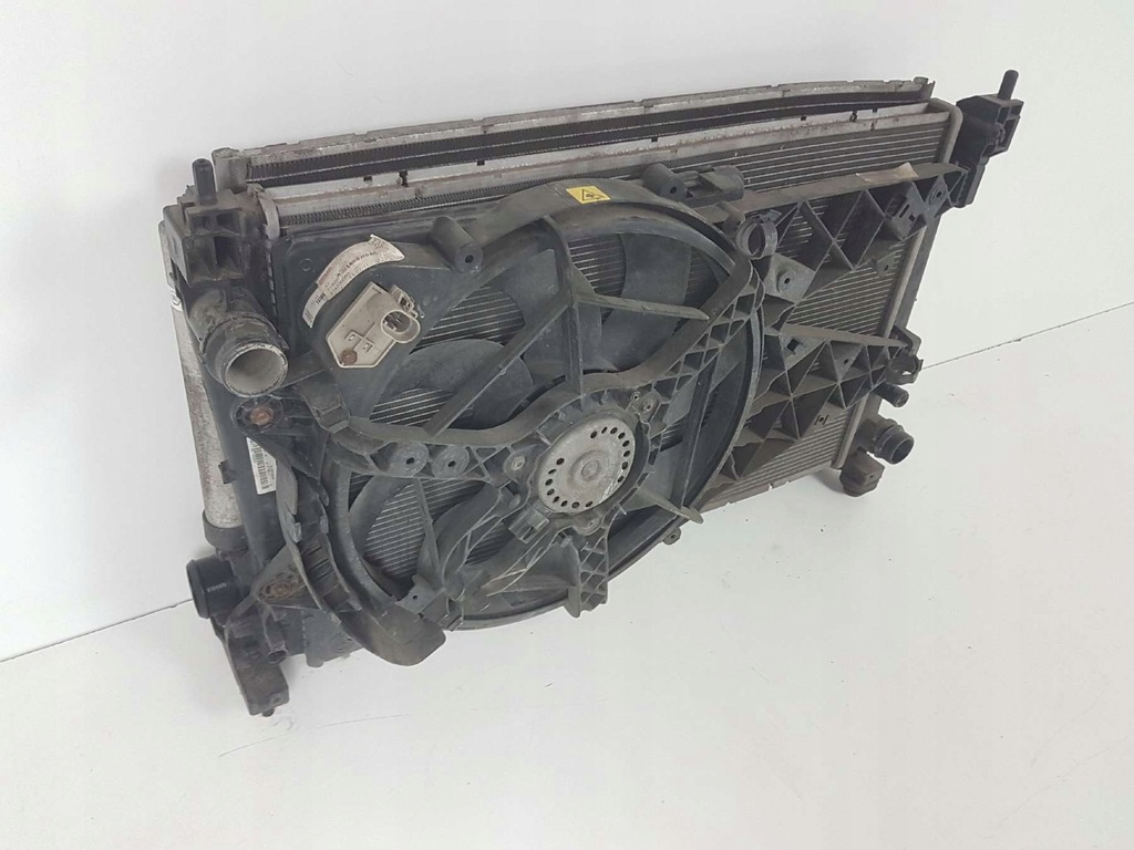 фото №7, Fiat doblo ii combo d 1.6jtd радиатор комплект