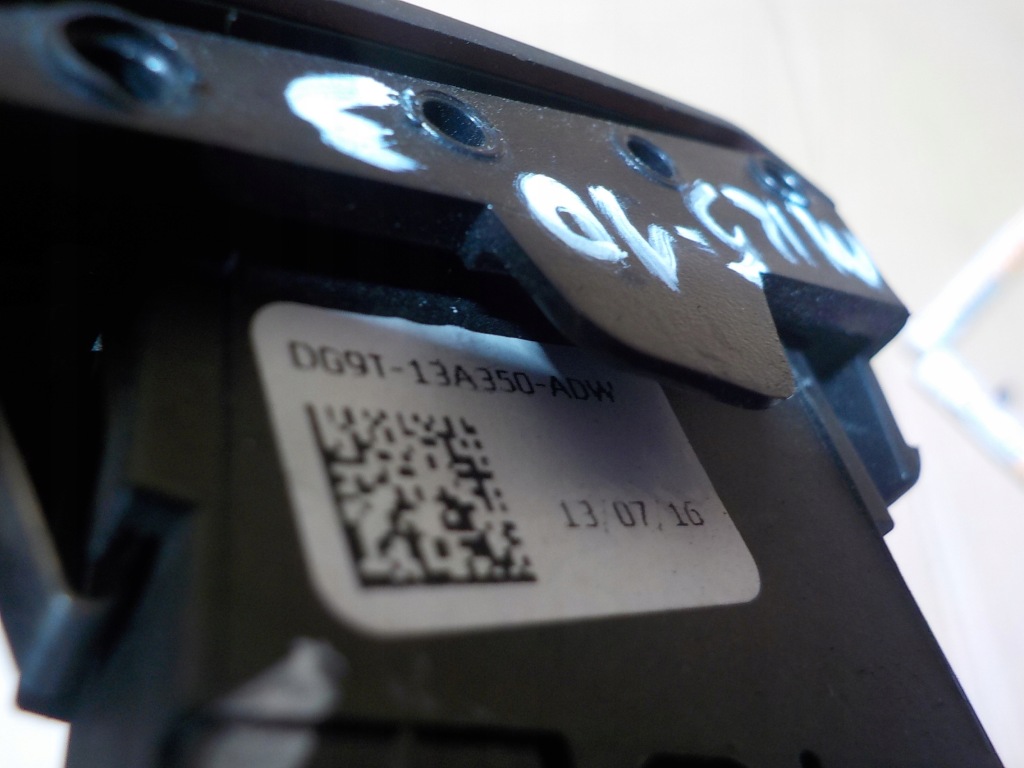 фото №4, Кнопка світла аварійних mondeo mk5