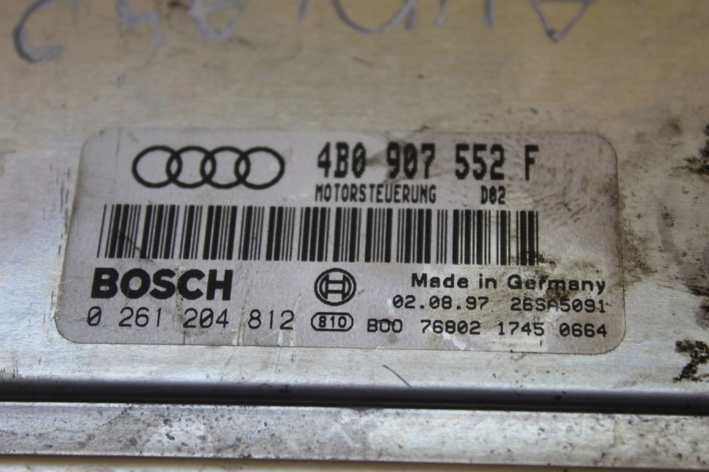Бортовой компьютер двигателя audi a4 b5 2.4 b 4b0907552f Недорого