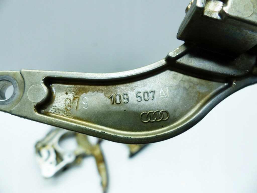 фото №11, Audi s8 s6 5.2 fsi v10 bxa грм натягувач напрямна