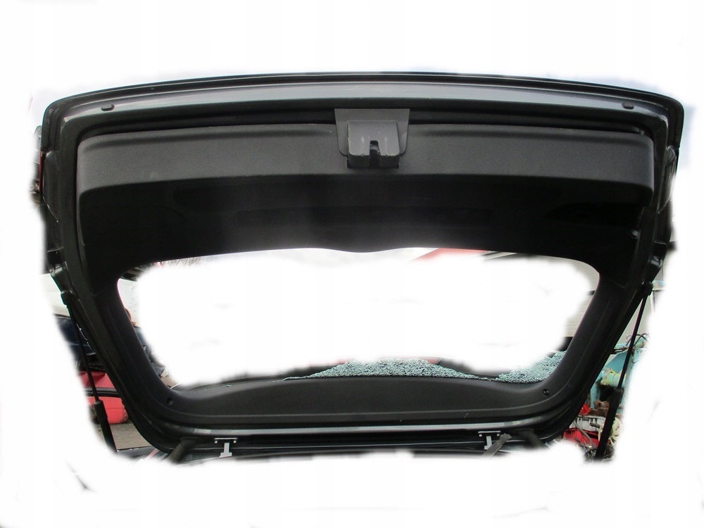 фото №2, Audi a3 8v 3d 12- крышка багажника задняя задняя