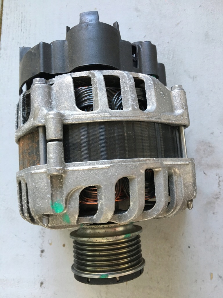 фото №1, Генератор clio iv captur 1.5 dci