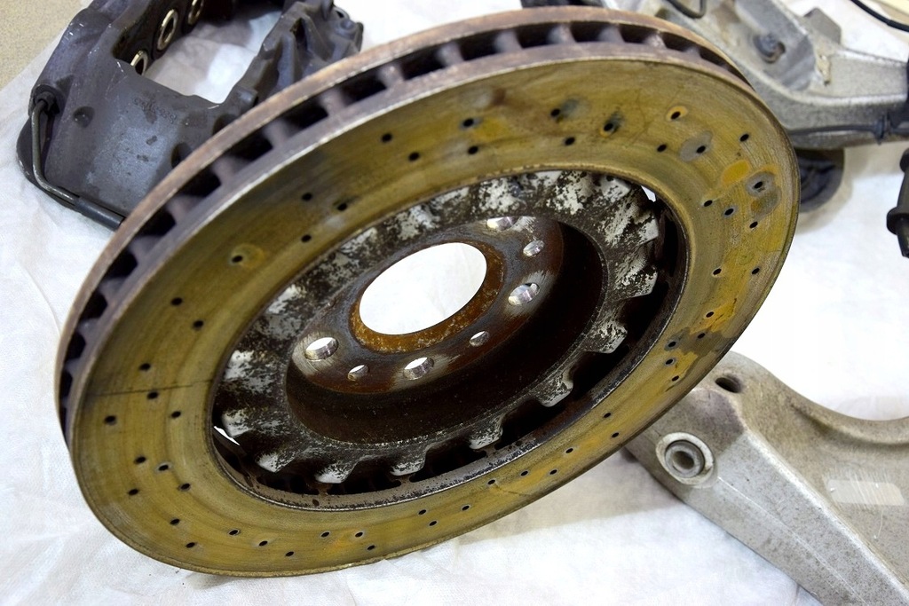 фото №13, Ghibli поворотный кулак рычаг амортизатор диск ступица