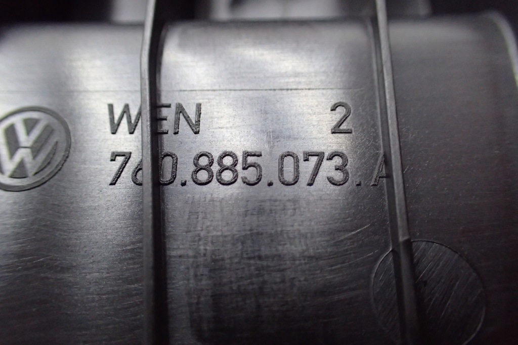 ^^ vw touareg 3 накладка заглушка 760885073a Оригинал