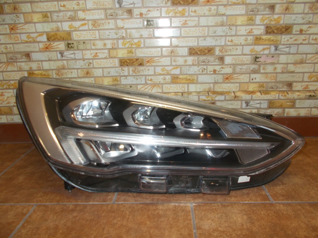 Купити Фара правий перед ford focus mk4 iv full led
