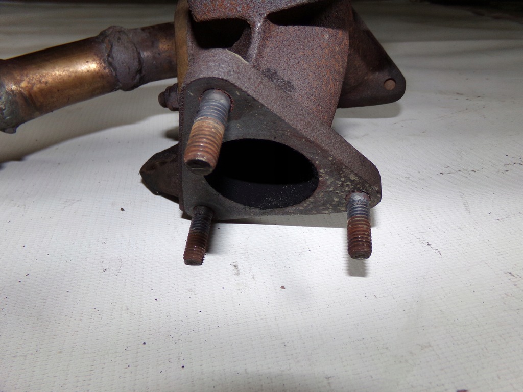 фото №4, Audi a6 c5 2.5 tdi клапан egr 059131505