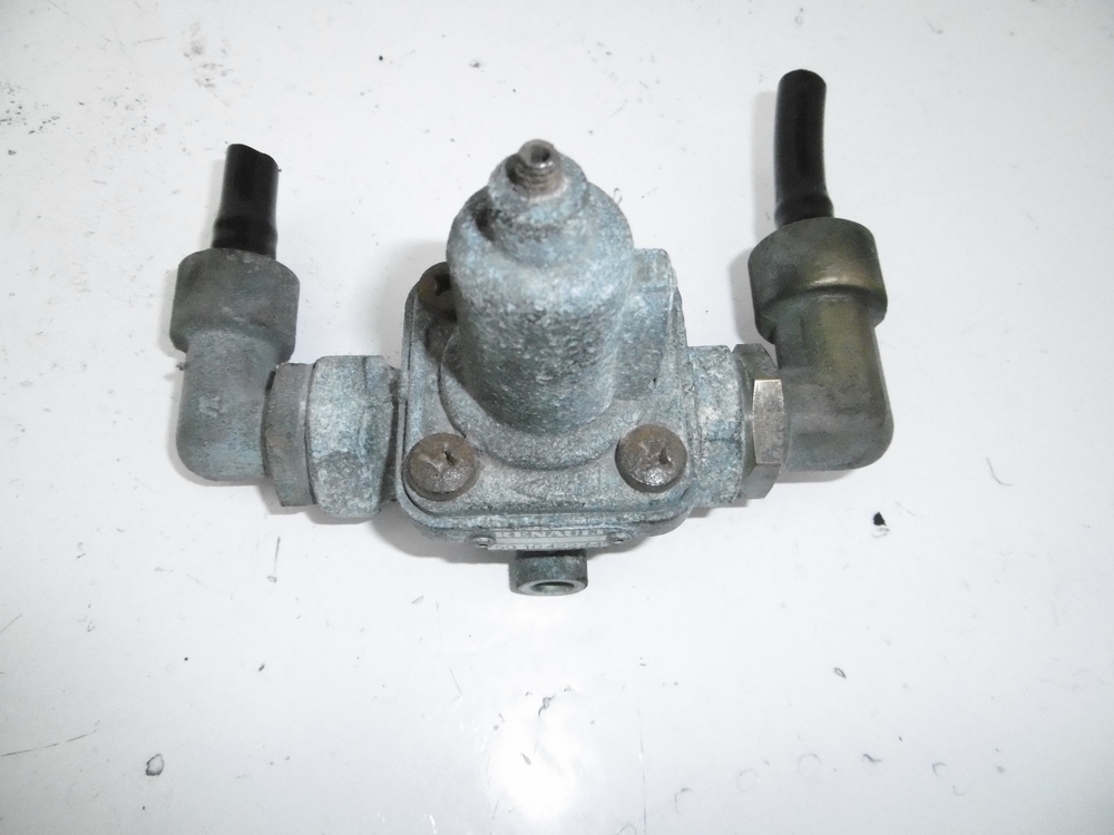 фото №1, Клапан редукционный 5010422740 renault magnum