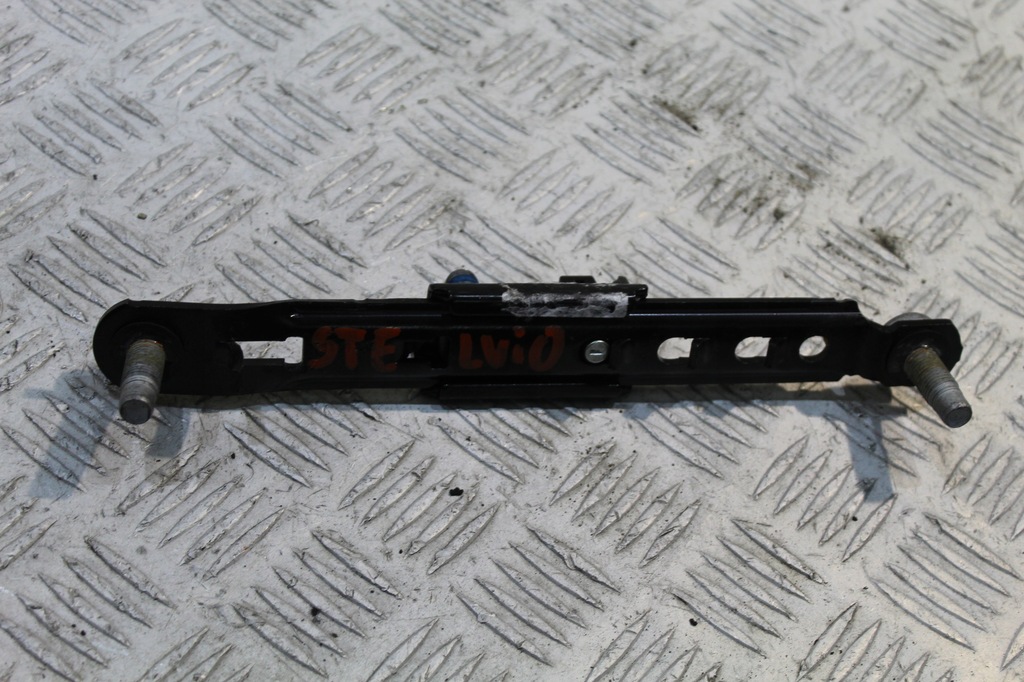 фото №1, Регулировка ремней безопасности alfa romeo stelvio