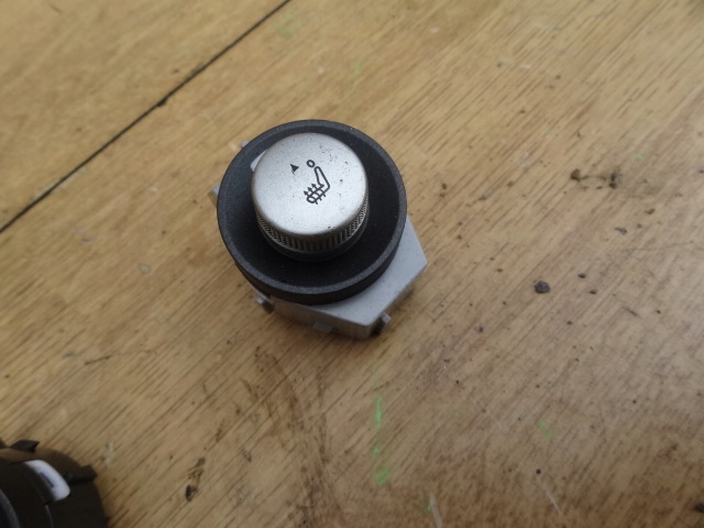 фото №1, Citroen c4 cactus 2018 переключатель сиденье подогрев