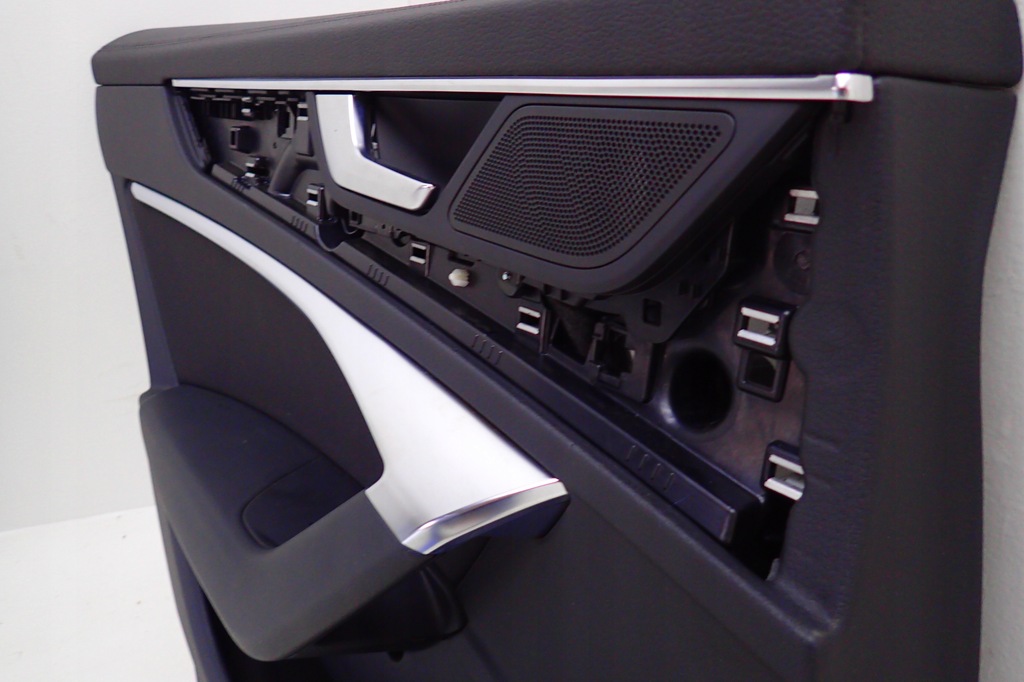 фото №5, Audi a7 4k 2020r. обивка дверь задняя левая led