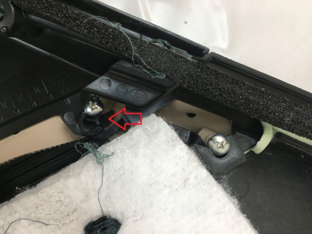 фото №8, Subaru outback 15- обшивка двері правий задня usa