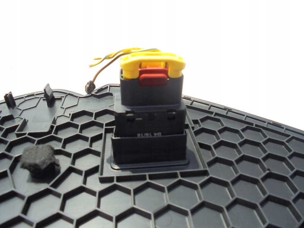 фото №7, Заглушка панели volkswagen оригинальный номер 2ga858248