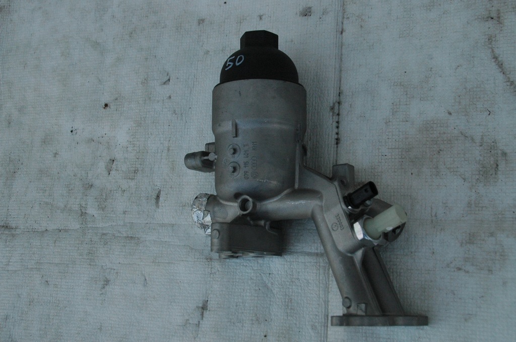 фото №9, Audi rs5 8t 4.2 основание фильтра масла 079115401t