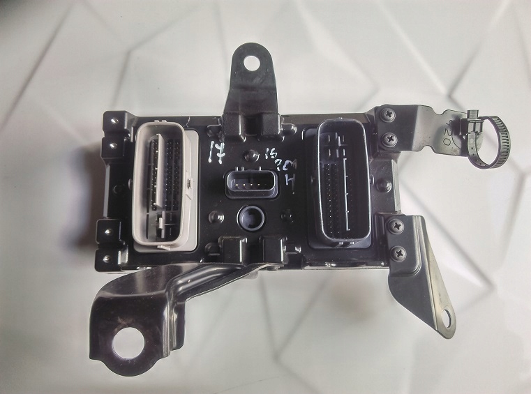 фото №1, Lexus is 300 блок управления abs 8954053370 trc vsc