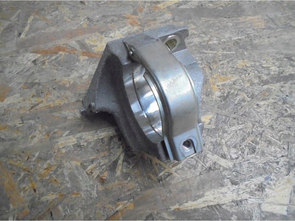 фото №1, Опора полуось renault megane iv 1.2 tce автоматическая коробка передач