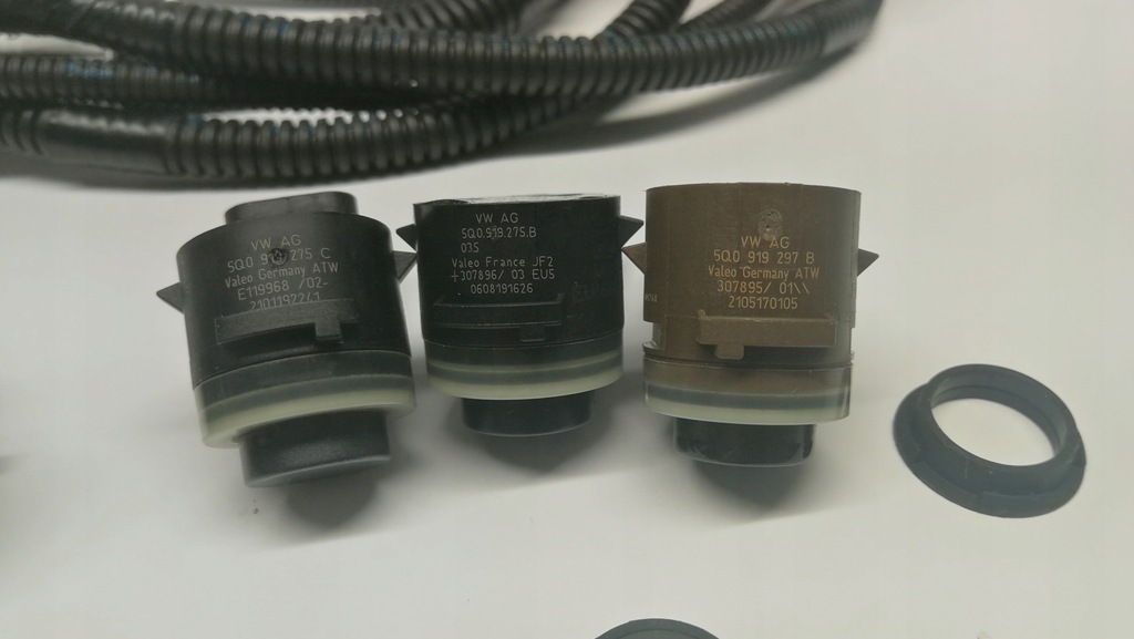 фото №11, Джгут бампера перед 6xpdc audi a4 8w0971095