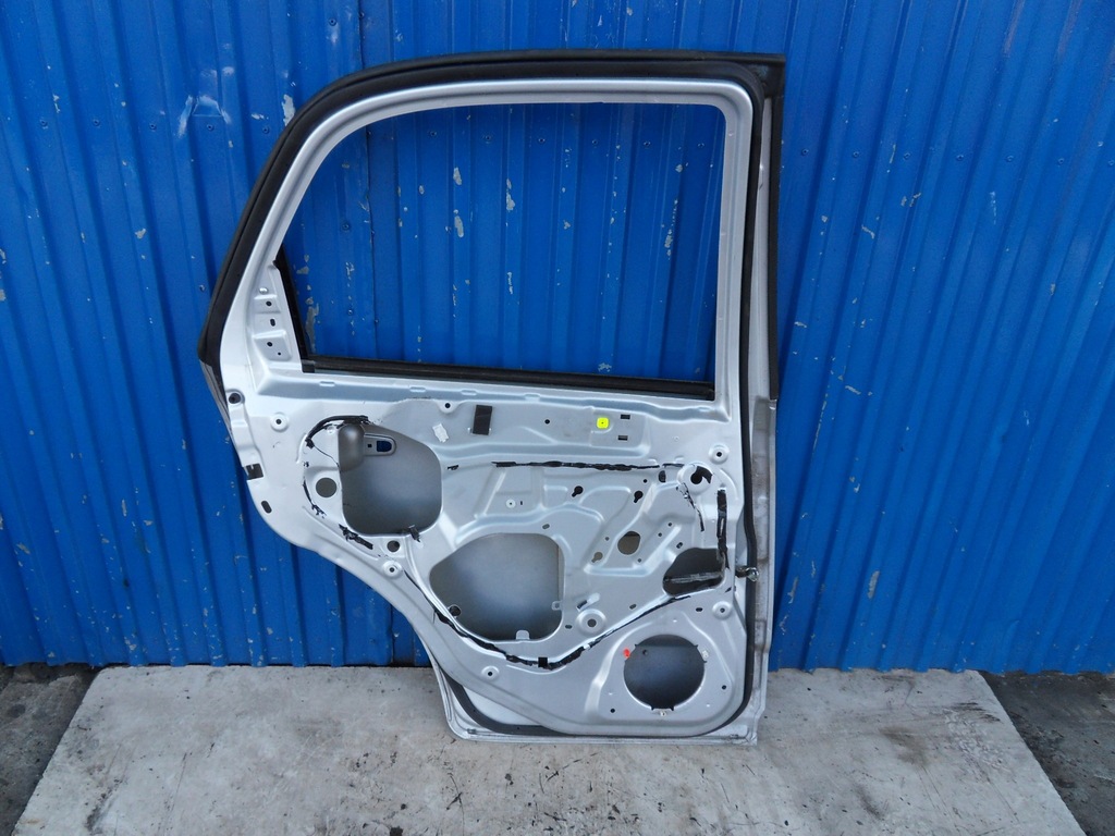 фото №9, Fiat sedici 08r. дверь задние левая задняя левый zcc