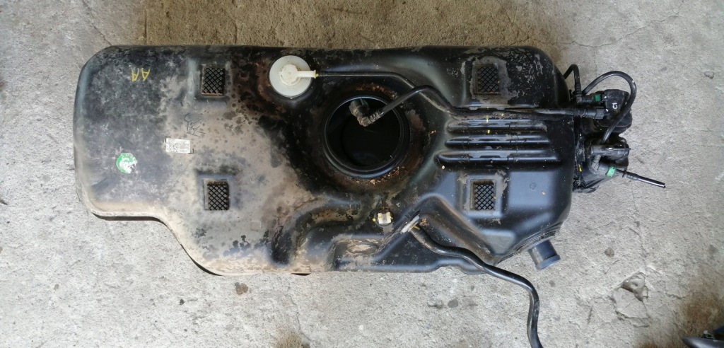 фото №1, Opel karl 1.0 бак пального