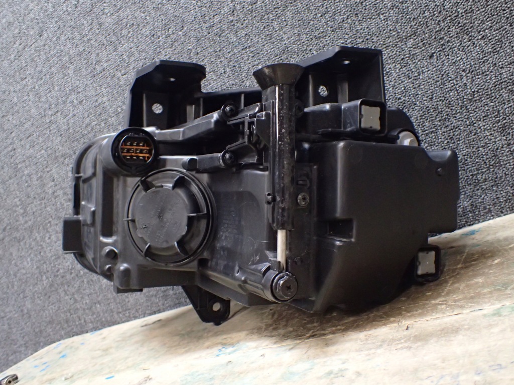 фото №4, Лампа перед права hyundai kona full led