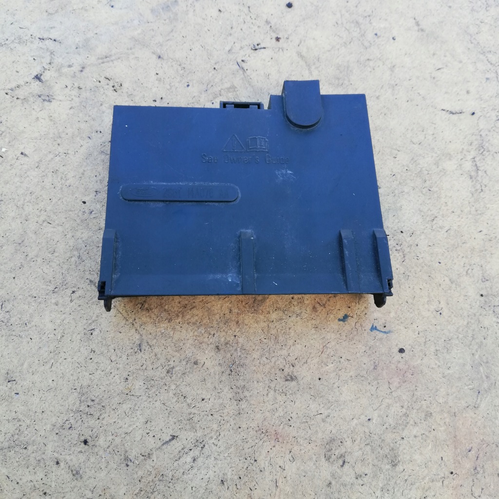 Купити Коробка запобіжників fiesta mk6 2s6t14a076aa