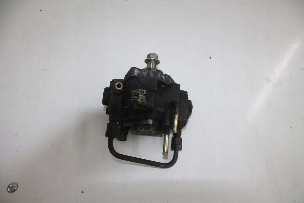 фото №1, Насос впрыскная 221000g010 toyota 2.0 d4d