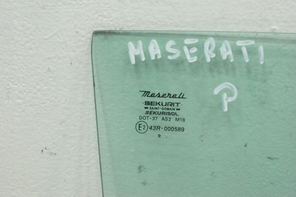 фото №3, Скло двері права зелений maserati 3200gt 98-